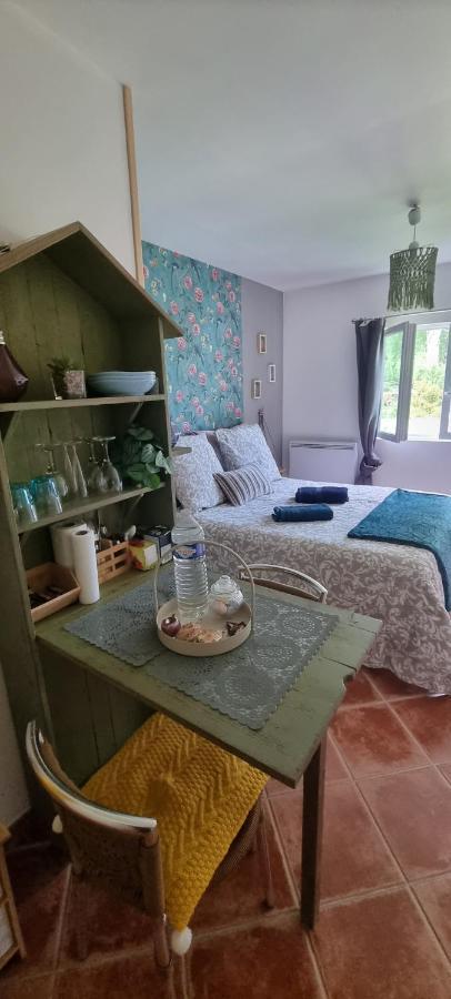 La Cle Des Champs Bed & Breakfast Asnieres  Екстериор снимка